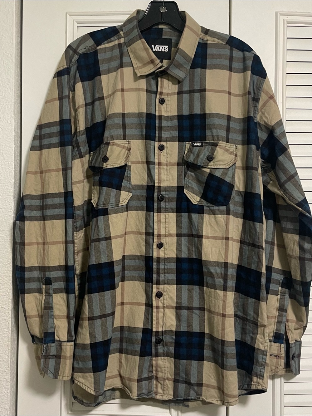 Vans Men’s Beige & Navy Plaid Button-Down Shirt